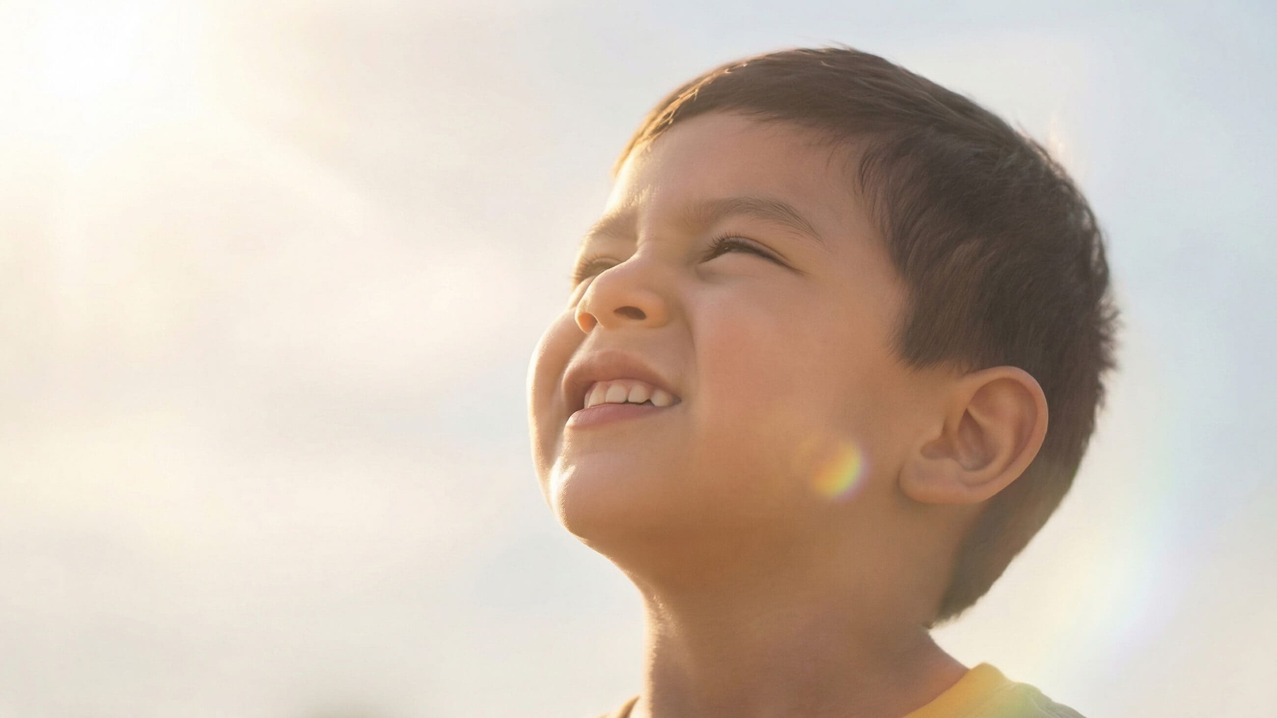 Why do you sneeze when you look at the sun? Why do you sneeze when you look at the sun?