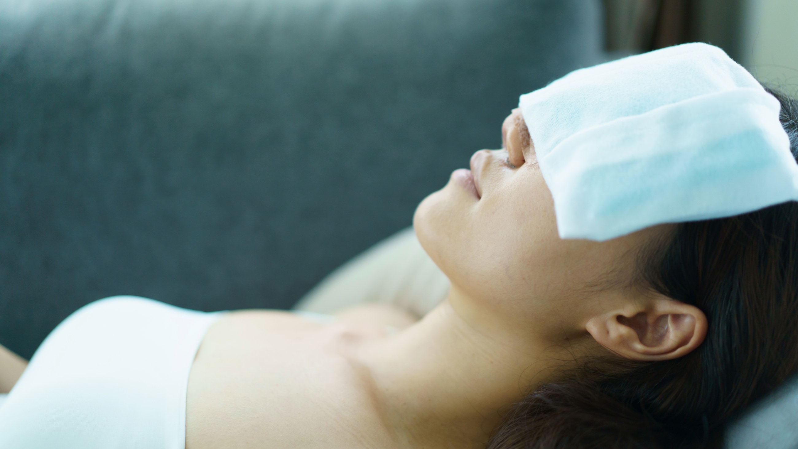 How to make and use warm compresses for eye health How to make and use warm compresses for eye health