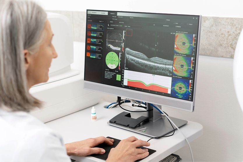 Epiretinal membrane (macular pucker) Optical coherence tomography angiography machine that detects epiretinal membrane or macular pucker