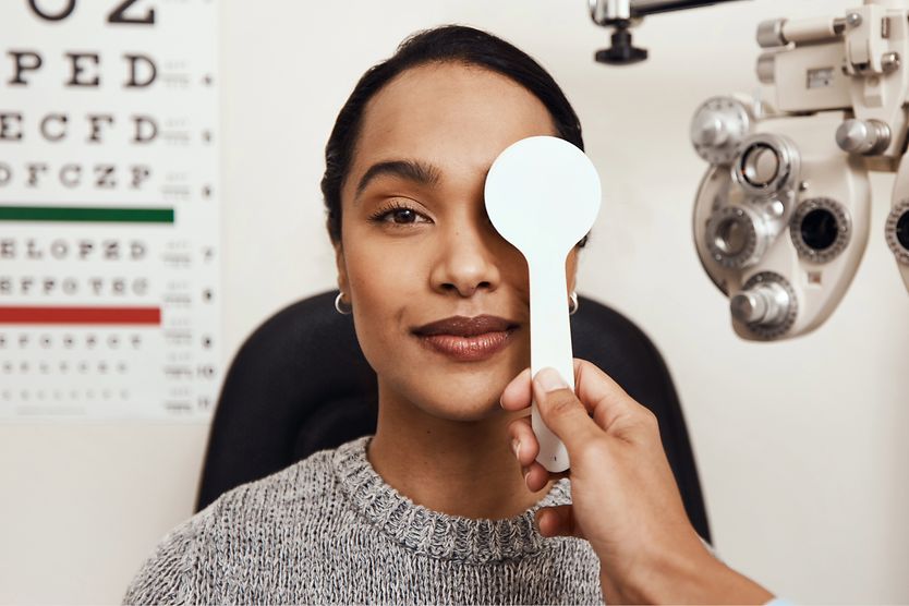 woman getting an eye cover test for exophoria