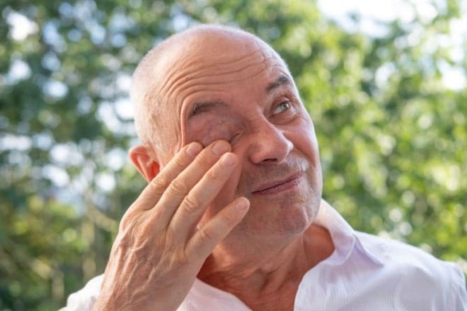 Corneal abrasions: How to treat a scratched eye