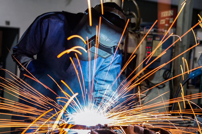 Arc eye: Causes, symptoms, treatment and how you can protect your eyes welder who could potentially get corneal burn or arc eye
