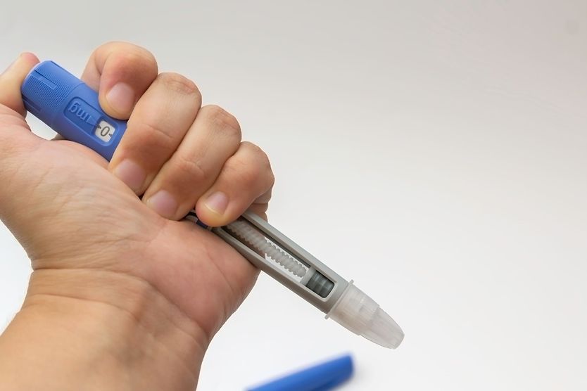 Semaglutide & eye health semaglutide injection pens and box.