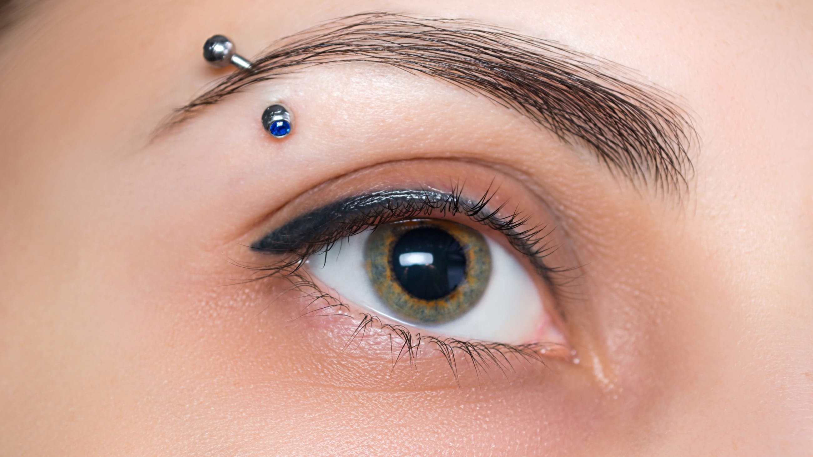 Eyebrow piercing: Complications and prevention