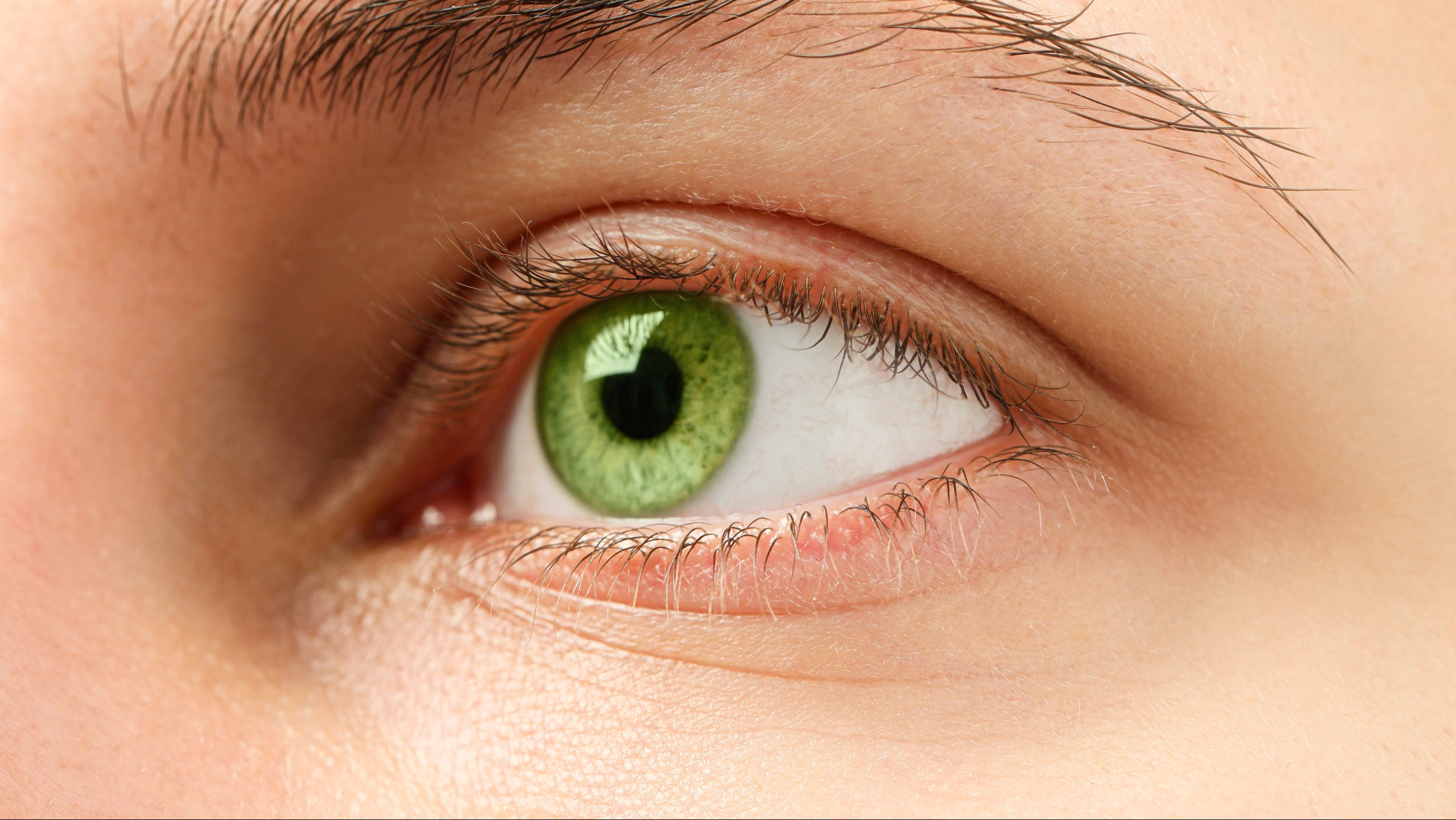 Woman with green eyes