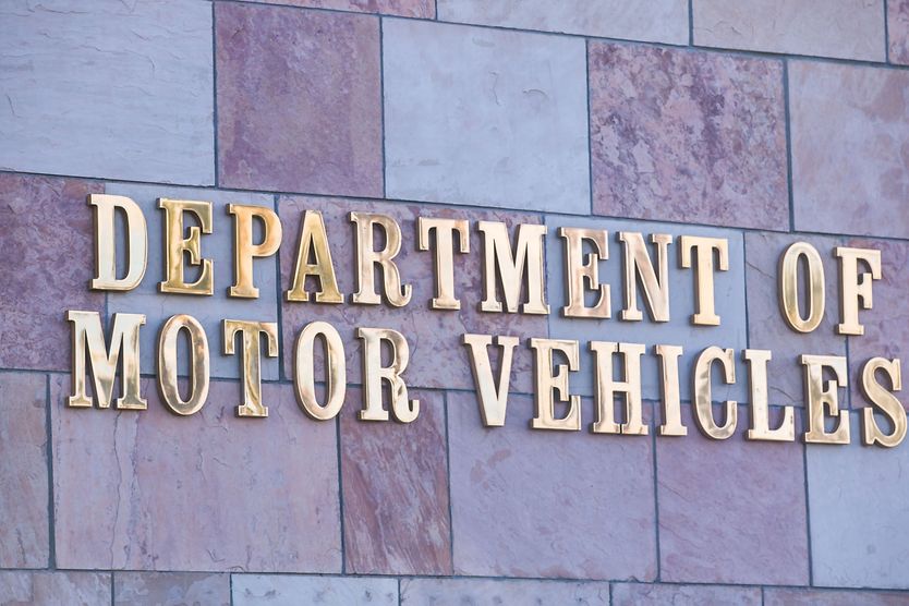 What to expect from a DMV vision test department of motor vehicles sign