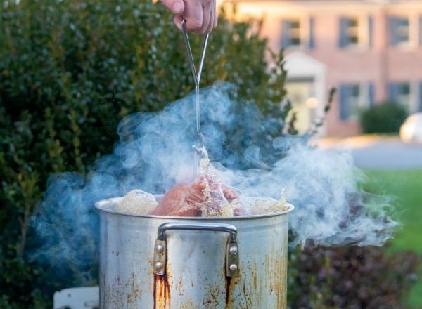Eye safety tips for a Thanksgiving turkey deep-fry