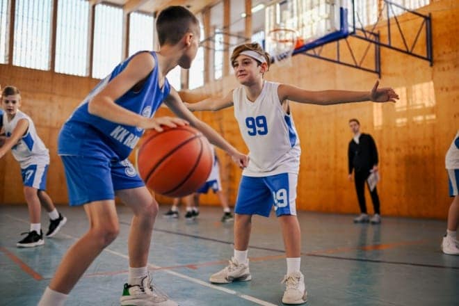 Sports vision tests and training