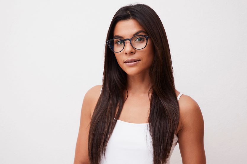 Aspheric lenses for better vision and appearance aspheric-face-comparison