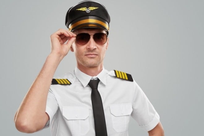 Aviator sunglasses: How do you wear them?