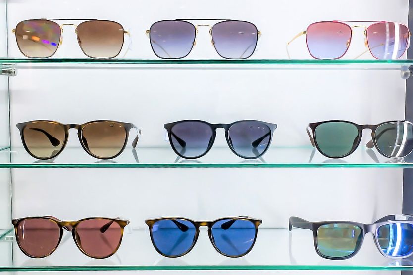 Exploring the different types of sunglasses styles Female glasses shapes in accordance with the shape of the face.