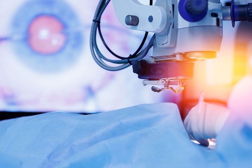 persona sottoposta a intervento chirurgico Lasik persona sottoposta a intervento chirurgico Lasik