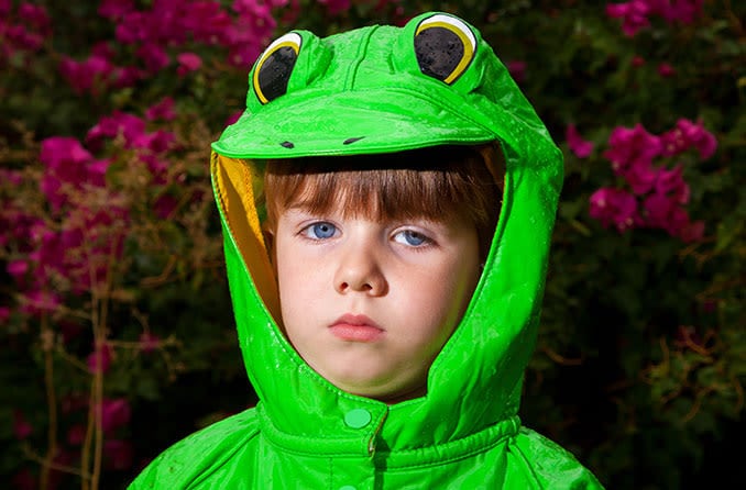 child with a droopy eyelid (ptosis)