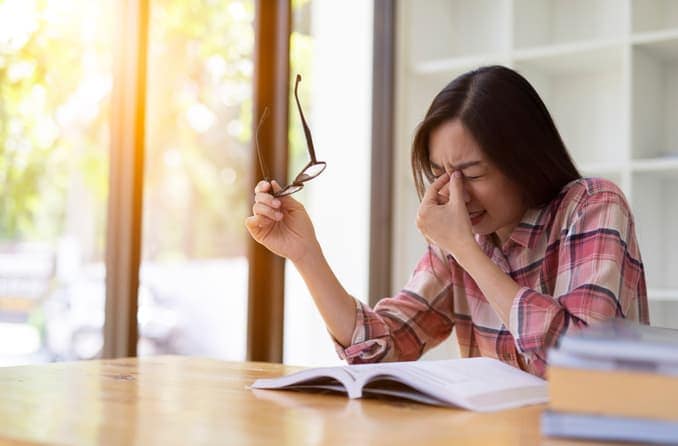 woman with headache