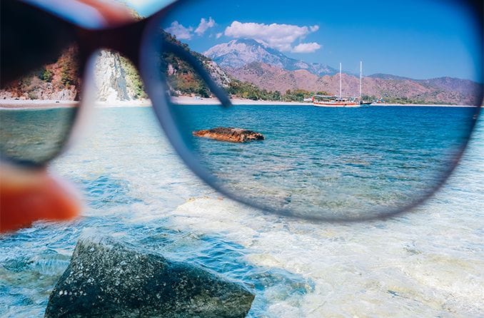 Looking through a pair of polarized sunglasses