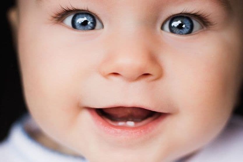 baby with blue eyes