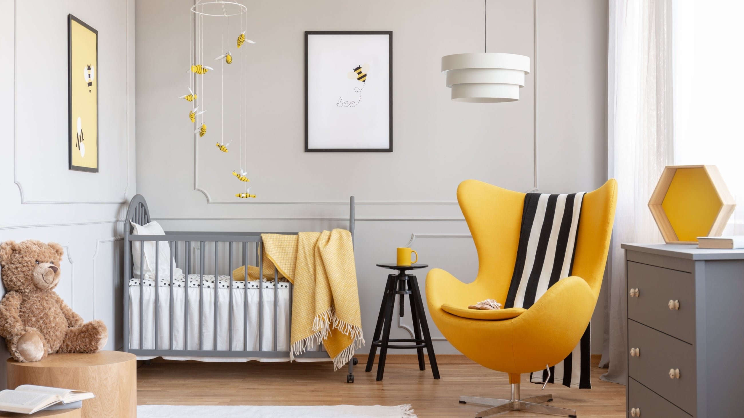 baby's nursery in contrasting colors