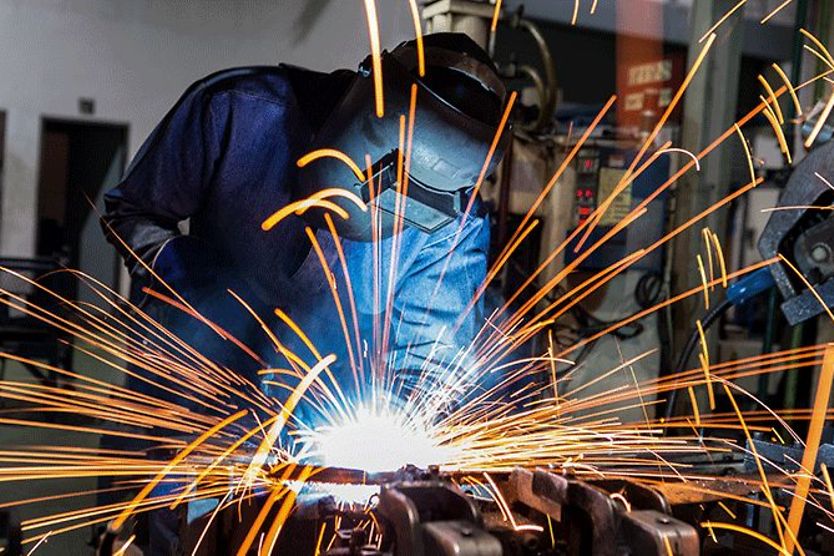 welder who could potentially get corneal burn or arc eye welder who could potentially get corneal burn or arc eye