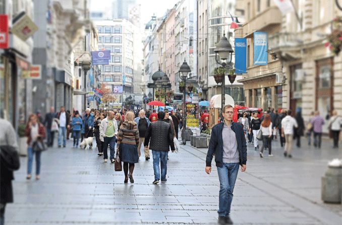 What causes blurry peripheral vision?