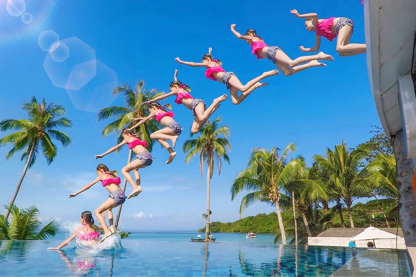 Depiction of akinetopsia, several frames of girl jumping into a pool.