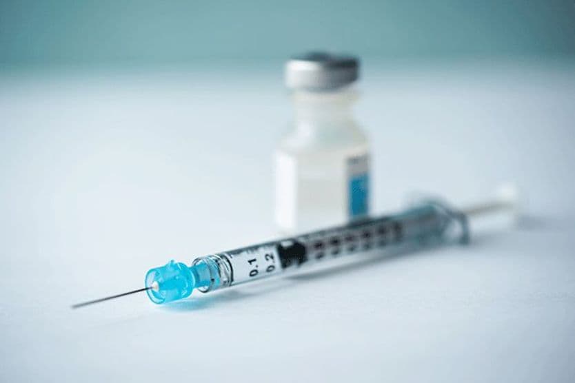 Bevacizumab injectable for macular degeneration treatment