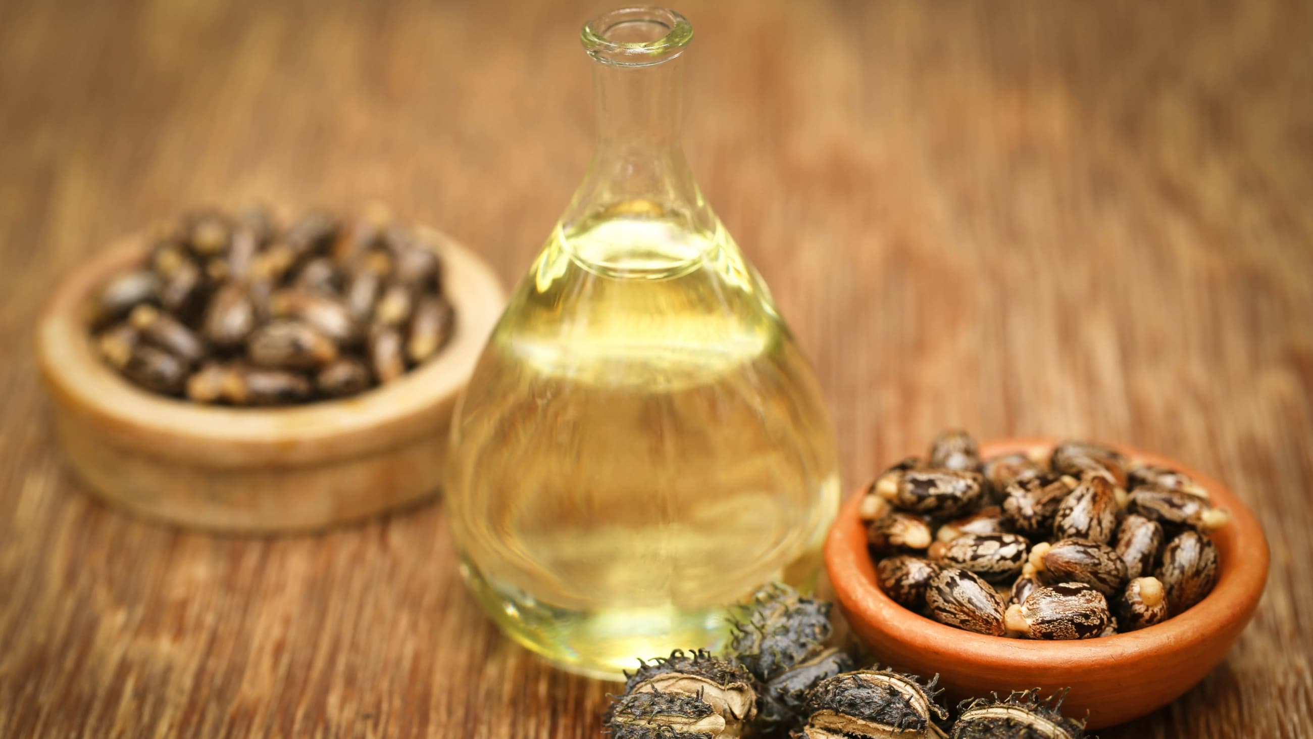 Using castor oil for cataracts: How might it help? Using castor oil for cataracts: How might it help?