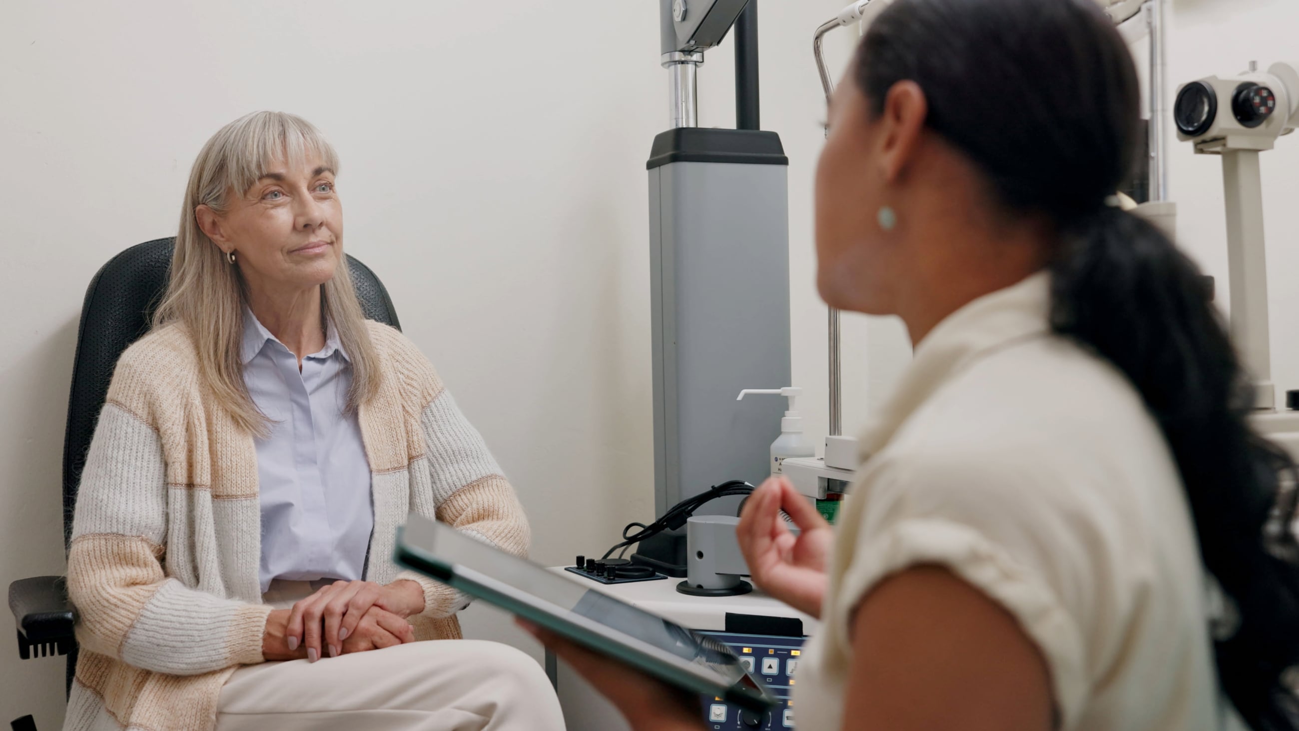 PRK vs. LASIK: Cost, differences, pros and cons PRK vs. LASIK: Cost, differences, pros and cons