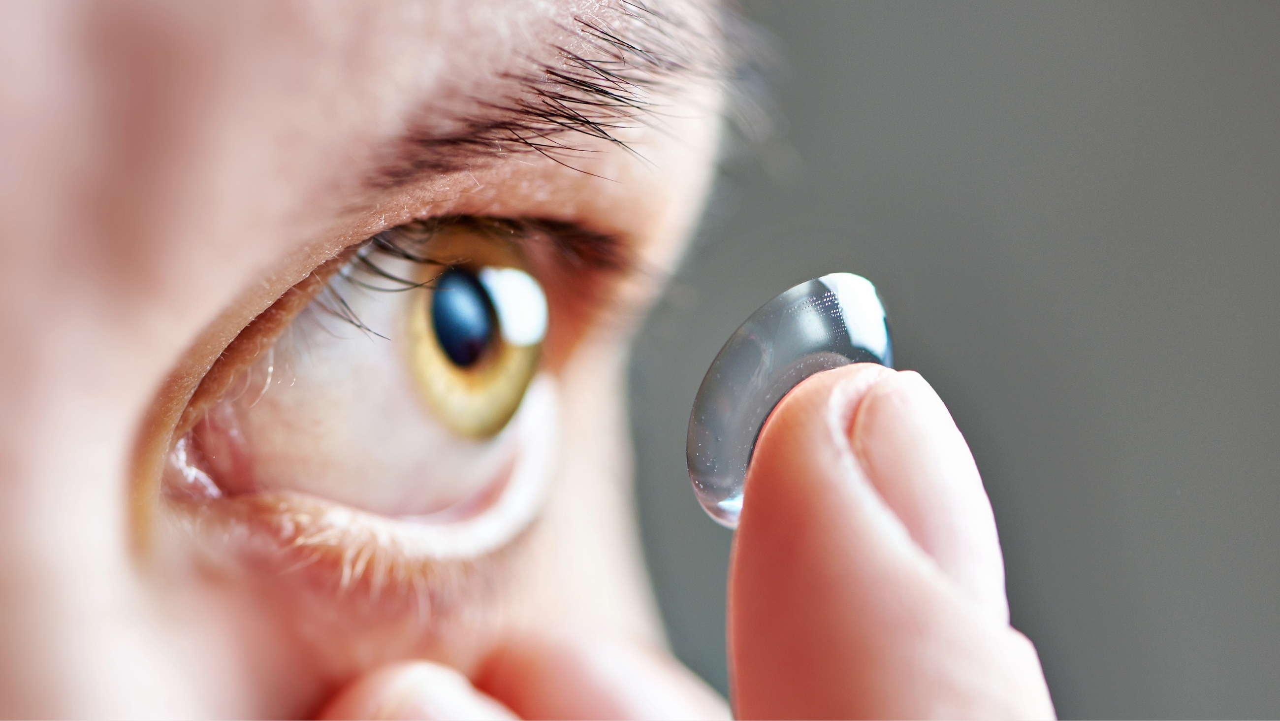 A Consumer Guide to Bifocal and Multifocal Contact Lenses A Consumer Guide to Bifocal and Multifocal Contact Lenses