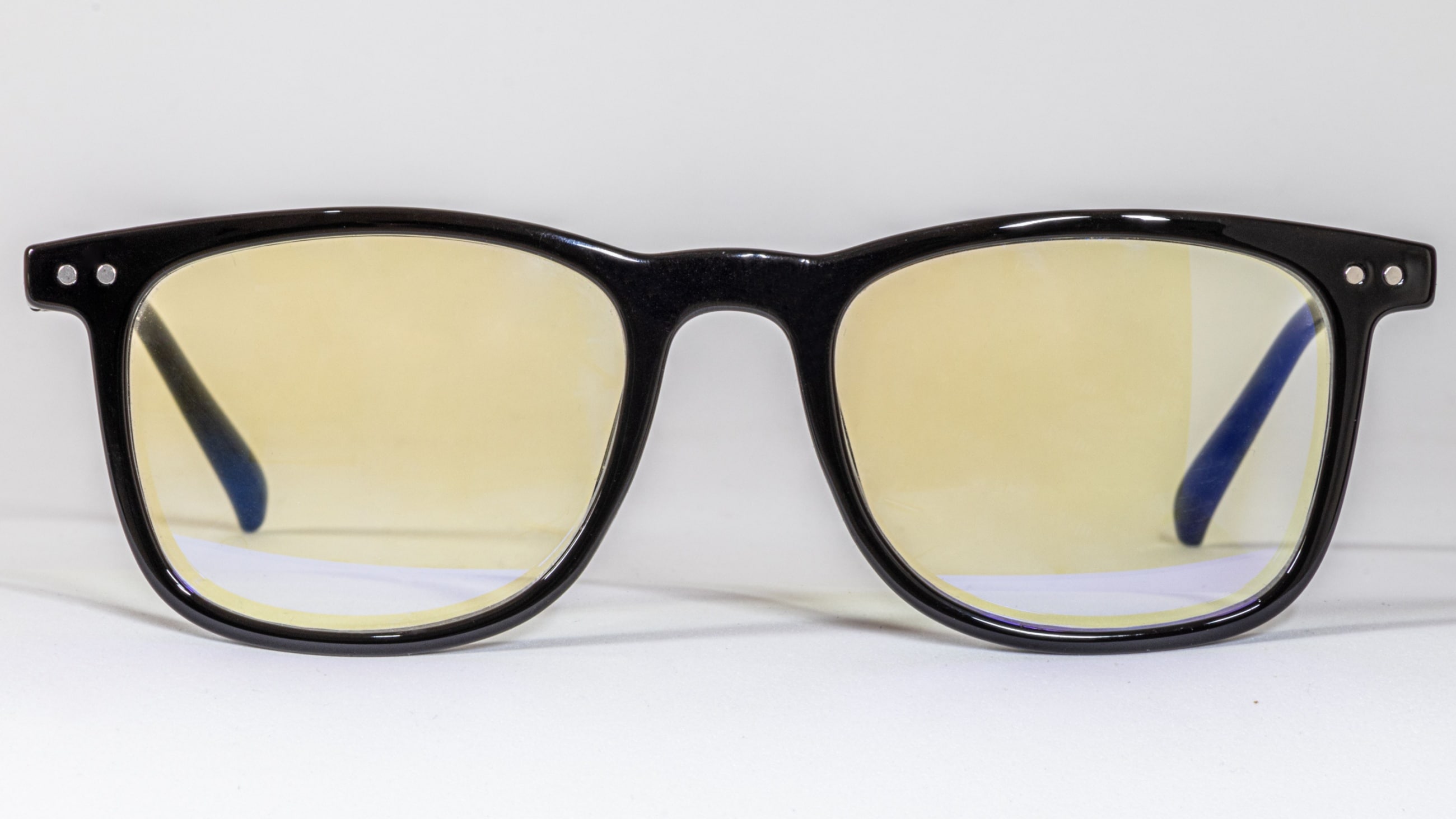 Do blue light glasses work? Generally speaking, yes. Do blue light glasses work? Generally speaking, yes.