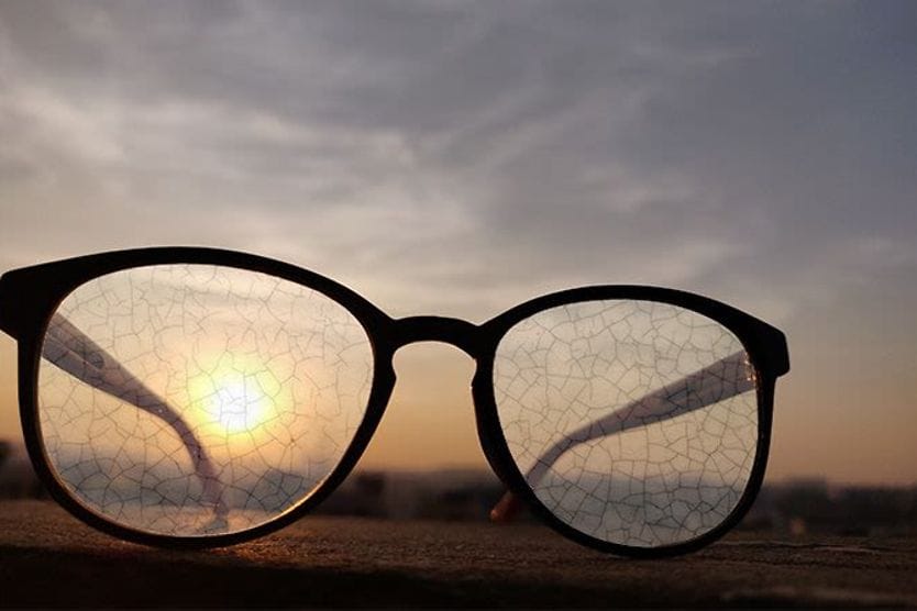 crazing on eyeglasses under the sun