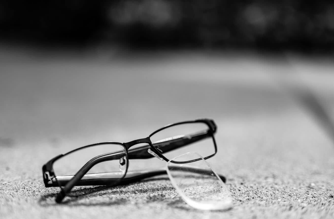 How to pop lenses back into glasses How to pop lenses back into glasses
