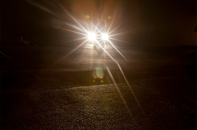 ¿Porque Vemos Destellos de Luz en los Ojos?