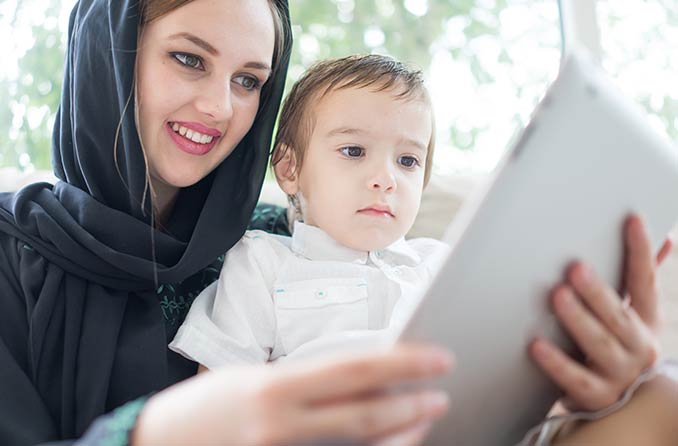 الضوء الأزرق: تعريف الضوء الأزرق، ولما هو جيد وسيء
