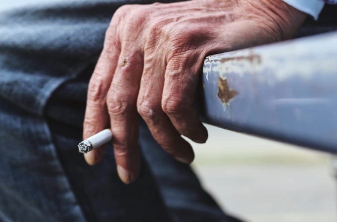 Tabac et vision : les effets du tabac sur la vue