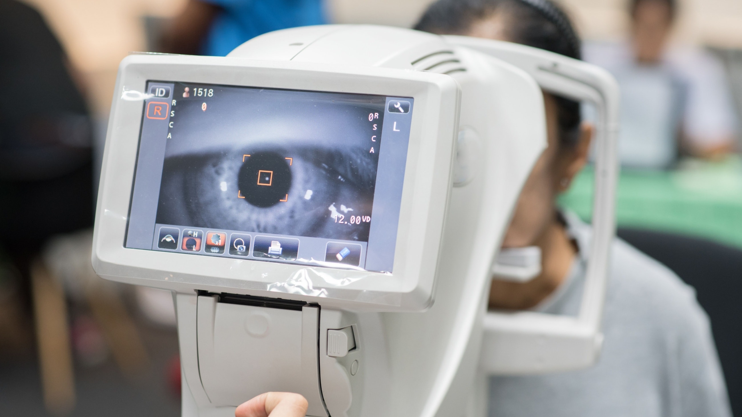 Is AI changing eye exams and vision care?