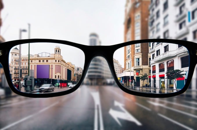 近視の原因は？