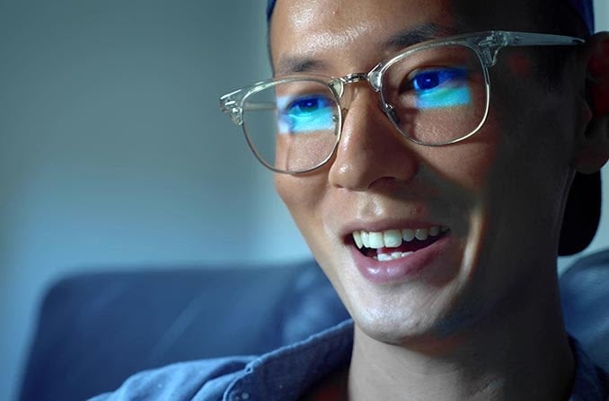 コンピュータービジョン症候群とデジタルデバイスによる眼精疲労