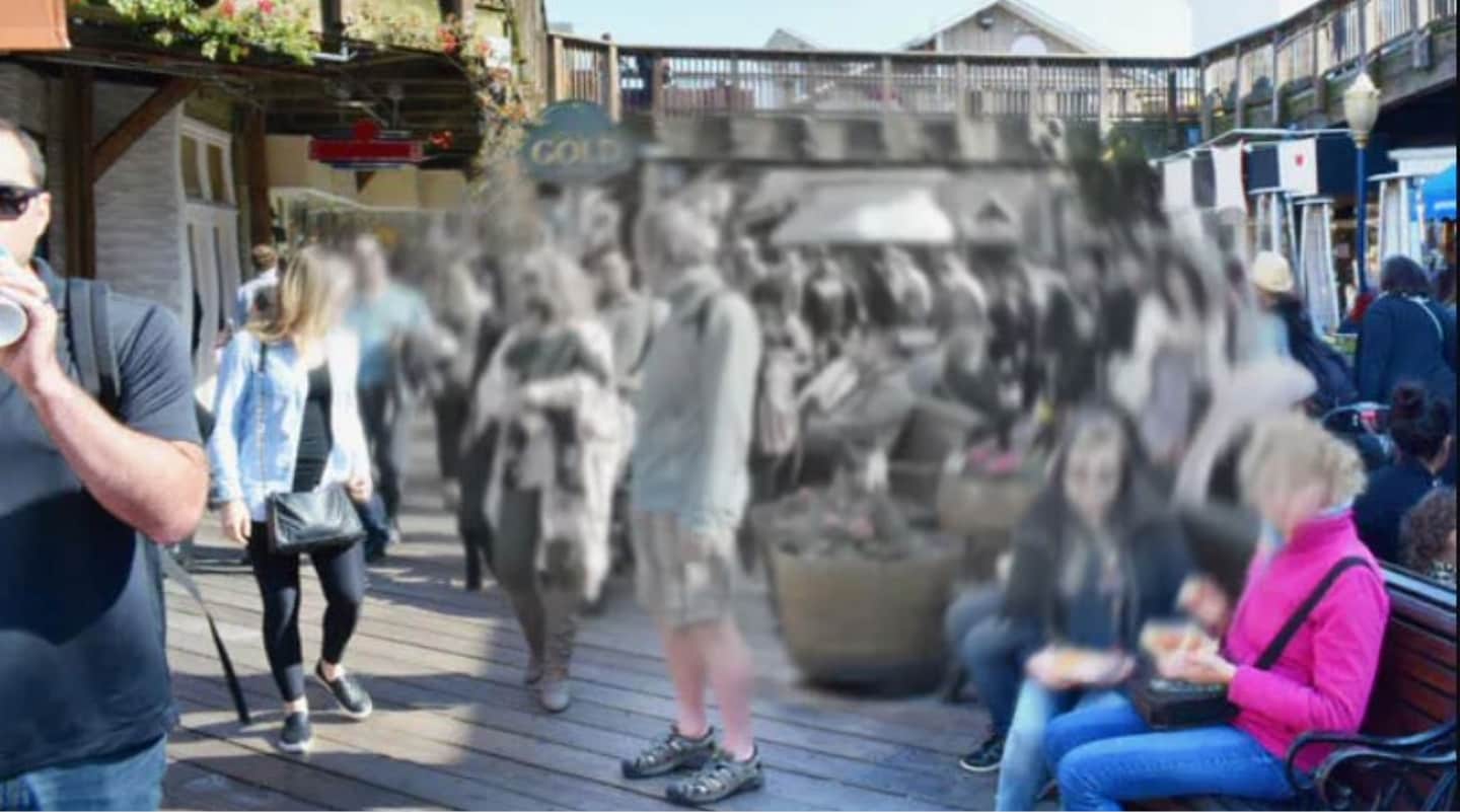 centro sfocato dell'immagine di persone in una città che camminano centro sfocato dell'immagine di persone in una città che camminano