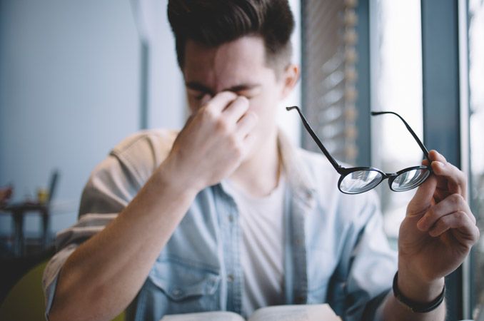 एस्टिगमैटिज्म के 3 प्रकार और उन्हें कैसे ठीक करें ?
