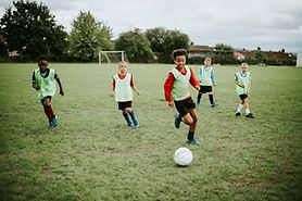 baby's nursery in contrasting colors