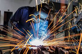 welder who could potentially get corneal burn or arc eye