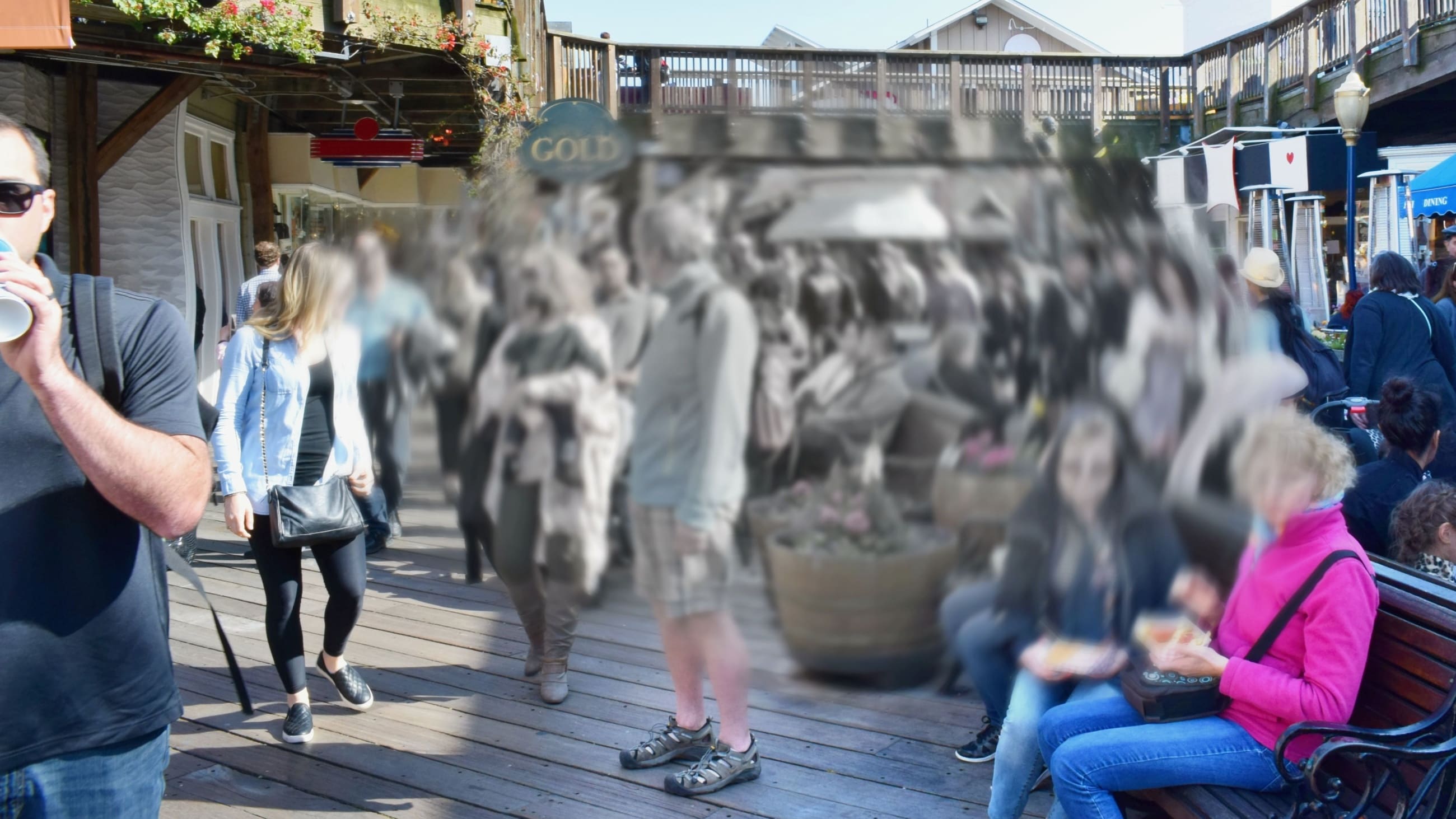 Blurred or no vision in the center of the visual field