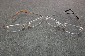 Plastic vs. Polycarbonate Lenses: Advantages & Disadvantages Plastic vs. Polycarbonate Lenses: Advantages & Disadvantages