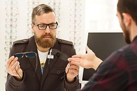 Do photochromic lenses block UV rays? Do photochromic lenses block UV rays?