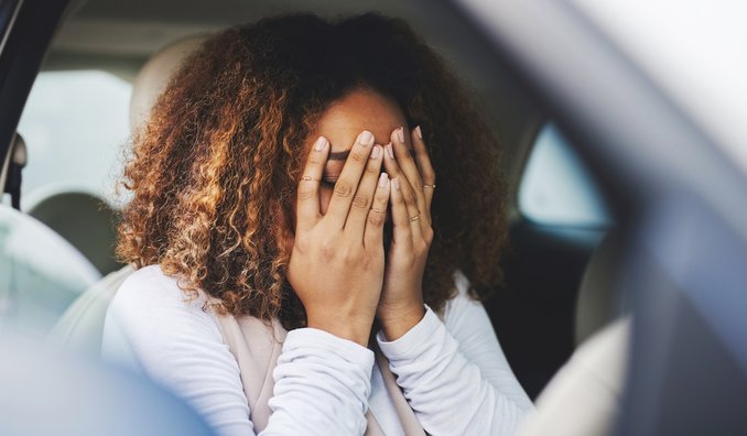 Paupières gonflées : comment réduire les yeux gonflés