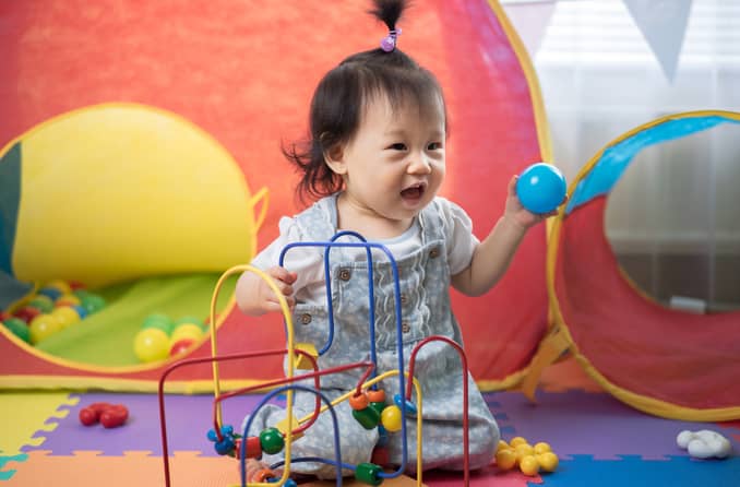 ลูกของคุณ: ระยะเวลาการพัฒนาการมองเห็นของทารก